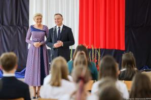 [VIDEO] Para Prezydencka na rozpoczęciu roku szkolnego w Kruszewie