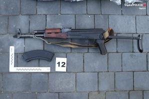 [WIDEO] Narkotyki warte ponad milion złotych oraz broń przechwycone przez policjantów