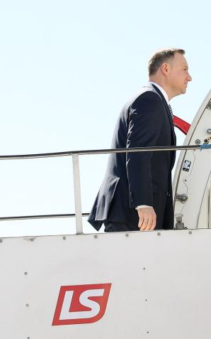 Prezydent udaje się z wizytą do Czech.  Polska robi wszystko dla maksymalizacji pomocy dla Ukrainy
