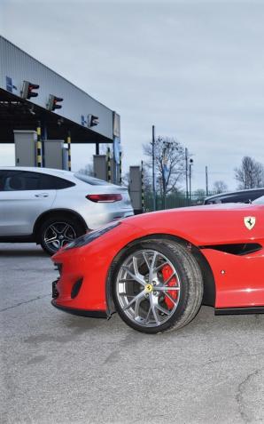 Odzyskano poszukiwane Ferrari o wartości 1,2 mln zł