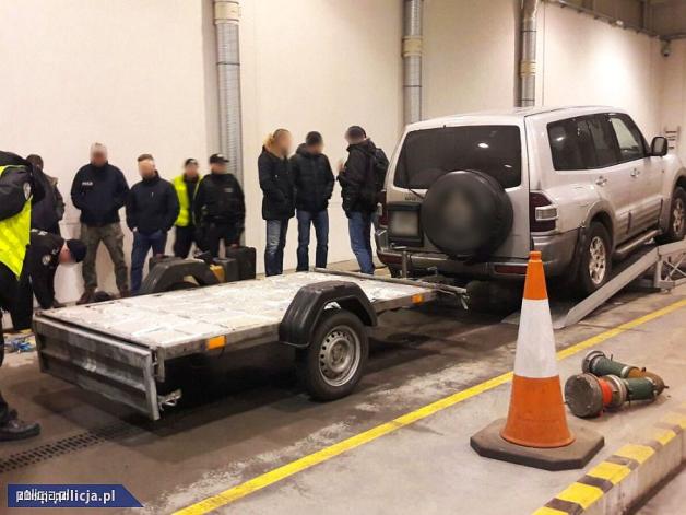 Ojciec z synem przemycali narkotyki! Wpadli na autostradzie